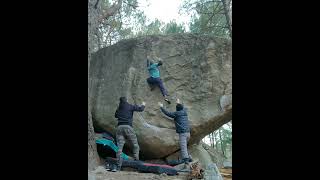 Video thumbnail of La Sonrisa Vertical, 7A+. La Pedriza