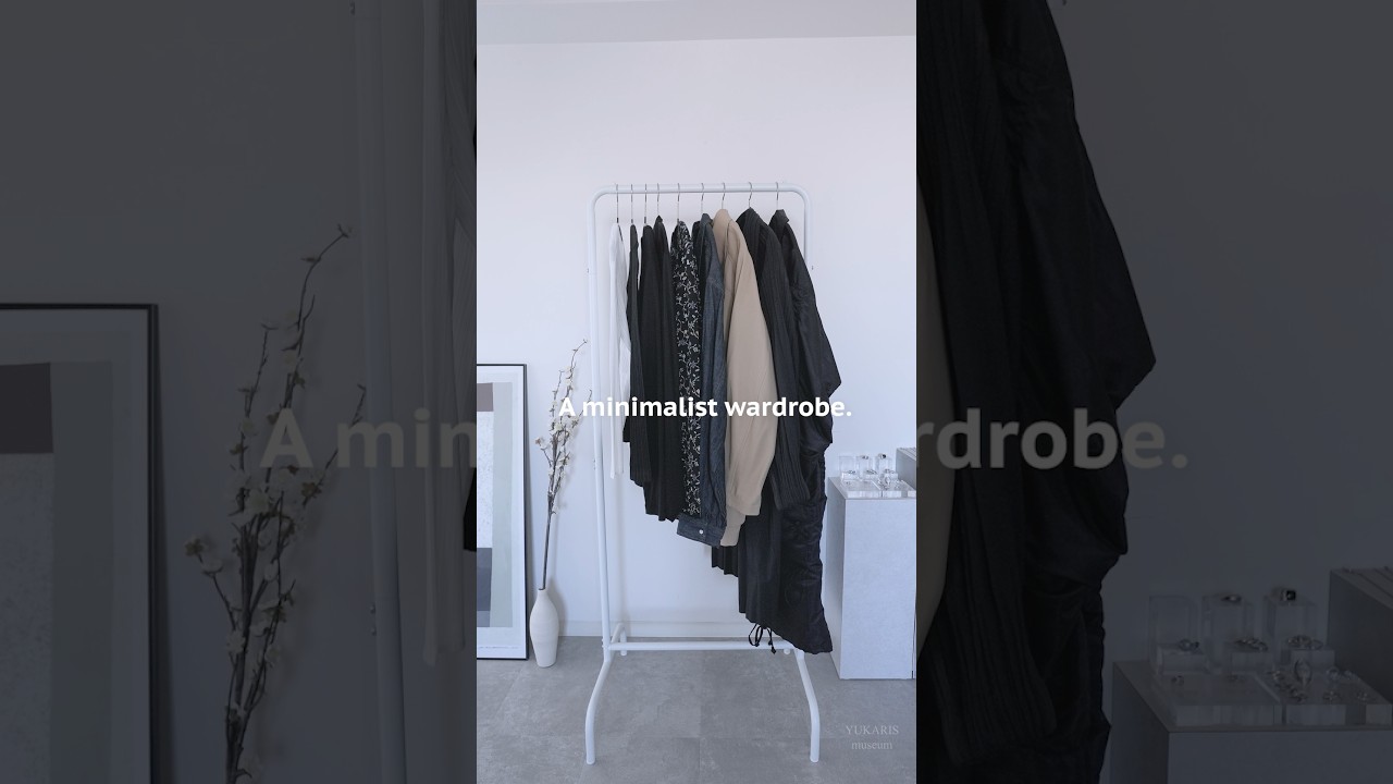 この春のミニマリストは10着で。シンプルファッション好きのワードローブ。