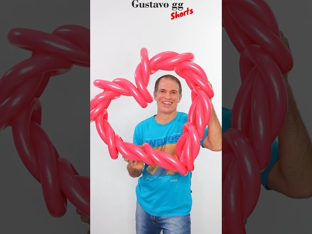 Vídeo relacionado con Wanapix | Bola de Corazones Personalizada con 2 Fotos | Relleno de Corazones | Regalo para San Valentín Especial Parejas | 8,5ø x 9 cm - Esférica