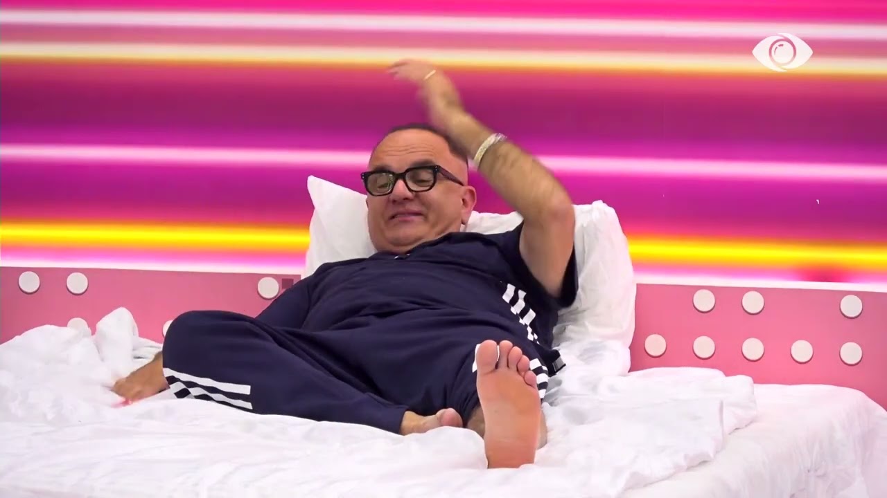 Brezi jonë është që të japim mend ty/ Selin i drejtohet Artanit