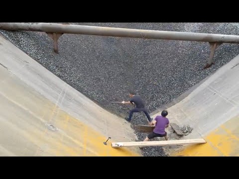 Barge unloading 2800 ton small size cobblestone ! This video helps you relax