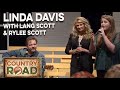 Linda Davis, Lang Scott & Rylee Scott  