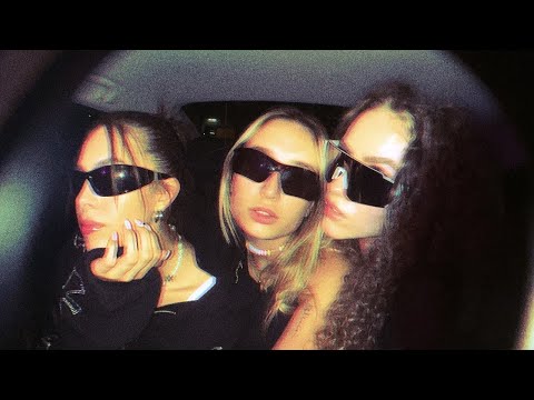 MODELKI - Industry Plant (skit) (prod. Vłodarski)