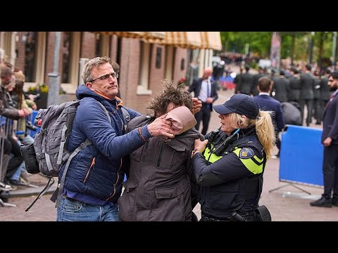 Video Thumbnail: Watch: Protesters disrupt Dutch Liberation Day ceremony