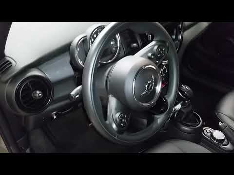 2014-2020 MINI Cooper Hatch Convertible - Quick Interior Tour - Seats, Steering Wheel, Dashboard