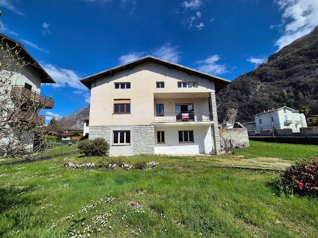 A SOLI 15 MINUTI DA COLICO, CASA VISTA LAGO