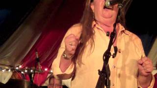 Tracy Nelson 'Living the Blues' and 'Walk Away'