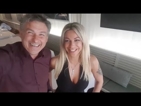 Barzelletta la nonna consigliera con Eleonora Lari - Paci