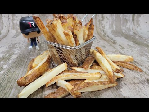 Simple Air Fryer Salt and Vinegar French Fries