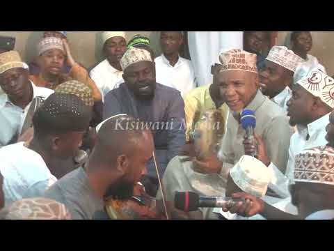 Sh Yahya Vumbi Akiwa na kikosi kizima cha Neematu Ridhwa - Kazaliwa maka(Qaswida)