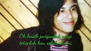 Download lagu Galang-bunga # kasih jangan kau pergi lirik mp3