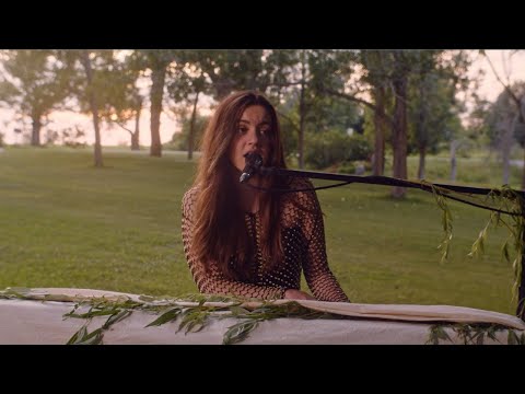 Sophia Fracassi - Somebody (Official Live Performance)