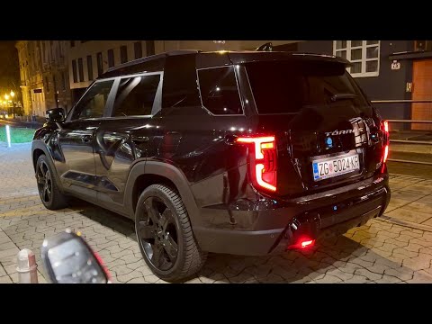 KGM TORRES Hybrid 2026 at night - IMPRESSIVE LED lights, AMBIENT lighting & digital cockpit views