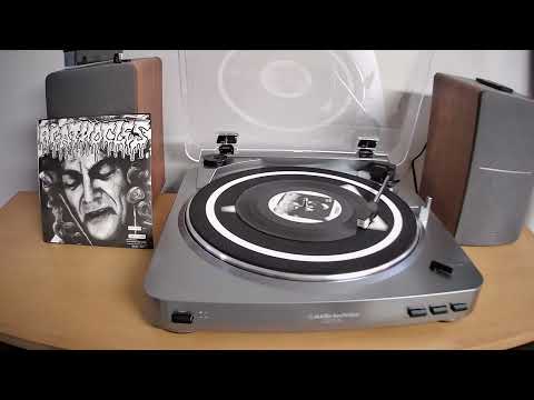 Unholy Grave - Agathocles - split 7 inch