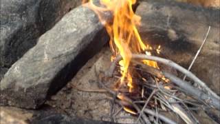 preview picture of video 'Acendendo o fogo pro café da manhã no Campo Janduí'