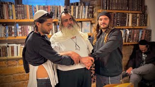 הרב שלום סבג✨רבי נתן כתב שכל נשימה ונשימה שלנו נמשכת מהצדיק האמת ..מה זה אומר?-כ״ה בטבת ה׳תשפ״ו🇮🇱