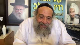 איך שמחים (הרב אברהם ציון) - התמונה מוצגת ישירות מתוך אתר האינטרנט יוטיוב. זכויות היוצרים בתמונה שייכות ליוצרה. קישור קרדיט למקור התוכן נמצא בתוך דף הסרטון