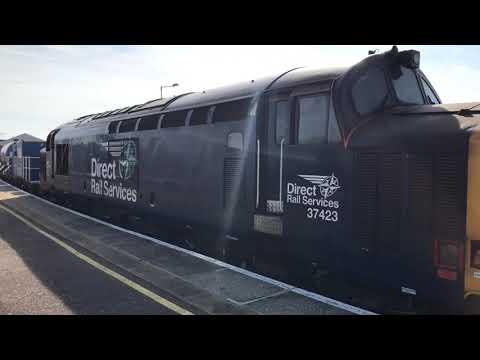 Direct Rail Services Class 37423 (Spirit Of The Lakes) and 37422 (Victorious) with Trash