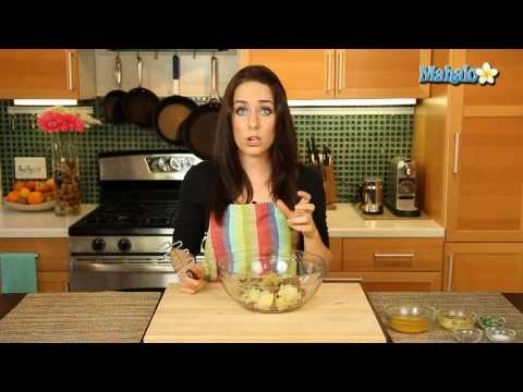 How to Make Rosemary Mashed Potatoes With Vegetable...