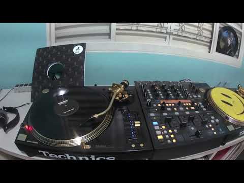 Babert & Mell Hall - Can't Stop Now (Extended Mix)