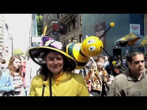 Easter Bonnet Parade. Easter traditions. ESL/ESOL video A1-A2