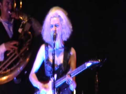 David Byrne+St. Vincent #15 "Northern Lights' @ Asheville 6/15/13