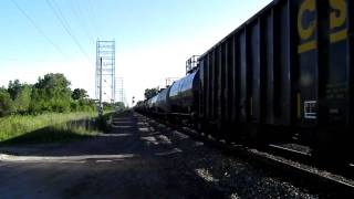 preview picture of video 'CSX's GP 38-2 # 2689, GP 38-2 # 2697'