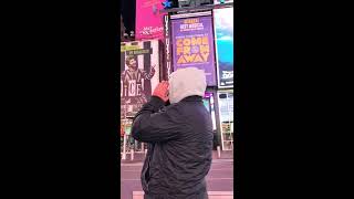 لأول مرة رفع اذان الفجر بقلب نيويورك تايم سكوير بالرغم من وباء كورونا NYC Time Square Fajr Azan