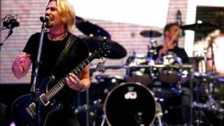 Nickelback - Runnin&#39; Wild (Airbourne cover)