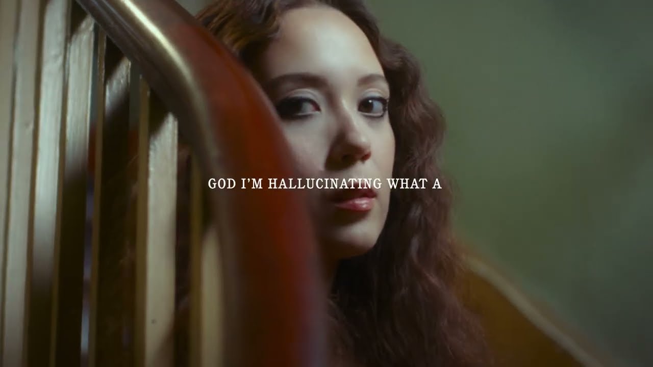 Laufey - Lover Girl (Official Lyric Video with Chords)