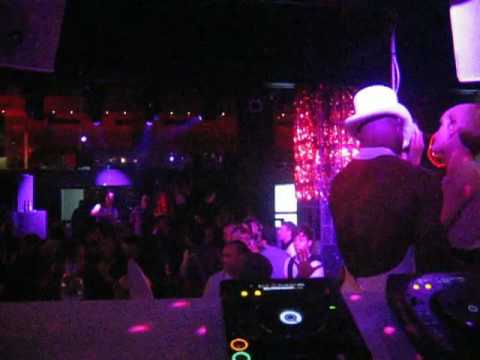 NuEchoes 01/1/2009 Afterhours Il MAESTRO Flavio Vecchi suona 'clitter' Manuyelldj&Mr Flavour part 2