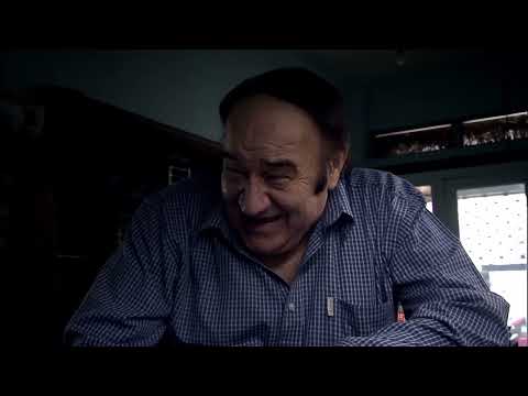 José Libertella visita a los técnicos y afinadores de bandoneón Romualdi v Fabiani "Los Tanos"