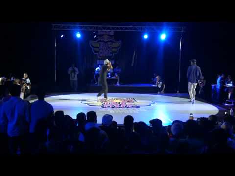 Red bull BC One Cypher 2012 Bahrain - bboy zero Vs bboy brook