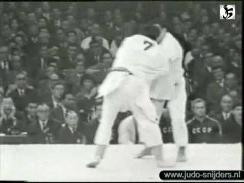 Judo Tokyo 1964  Inokuma JPN   Kiknadza USSR
