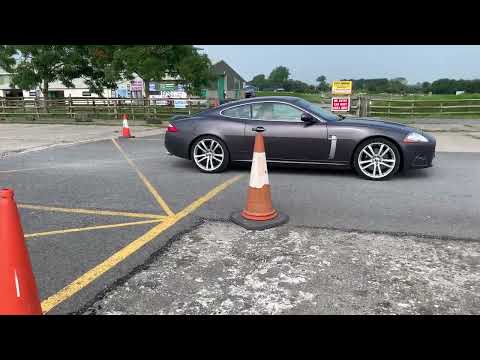 Jaguar XKR 4.2 standing start and accelerating