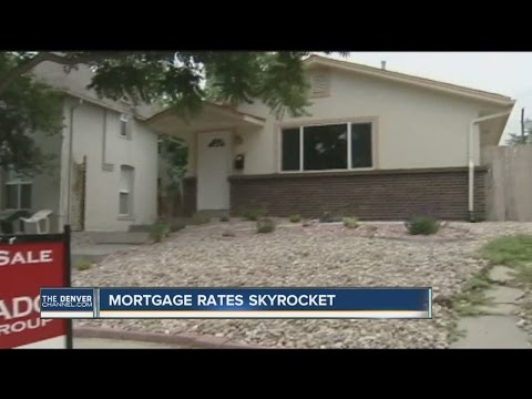 米国の長期住宅ローン金利は2週連続で上昇 (Long-term U.S. mortgage rates rise for second straight week)