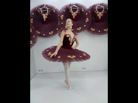 COSTUM DE BALET P1332 - video 3