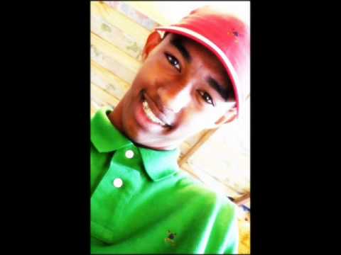 MC BONADO part MC JUNINHO JR E MC DEDE - TIRANDO UMA ONDA (DJ ROMARIO)