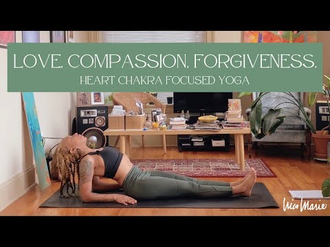Yoga for LOVE, COMPASSION, & FORGIVENESS | Heart Chakra Focused | 15 Minutes | Chest Opening