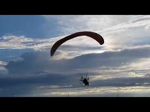 Decolagem voo 202 de Paramotor IKE Costa - 16/01/2022 - Ninho dos Condores