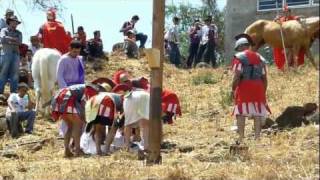 preview picture of video 'ViaCrucis 2011 Capilla De Milpillas'