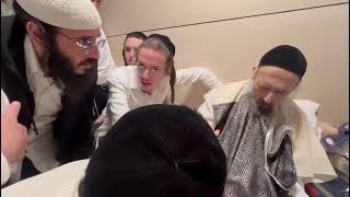 הזמר אלייצור במעונו של הצדיק הרב דב קוק שליט"א