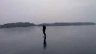 preview picture of video 'Ice skating on lake Nässy 7/3/2014'