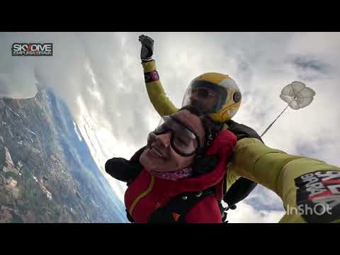 #day 291 14000feet s jump most favourite part of our #spain tour #skydiving #znmd 🪂 skydiving school