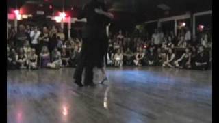 Diego Escobar y Angelina Staudinger - Café Dominguez