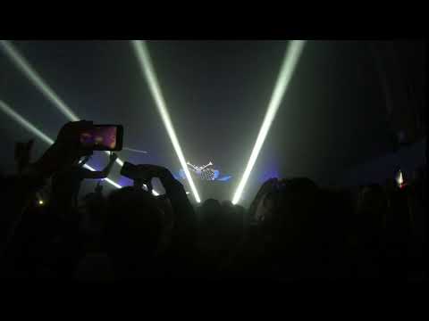 Juggernaut - Oliver Heldens  Live @ Docks Hamburg [10060] [4K]