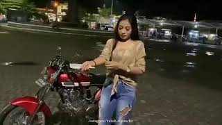 Download lagu Story wa terbaru 30 detik || model CB cewek cantik goyang || Dj terbaru keren mp3