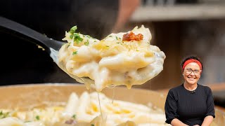 MACARRÃO COM CREME DE BATATA E QUEIJO, E UM TOQUE ESPECIAL DE BACON: CREMOSO E SABOROSO