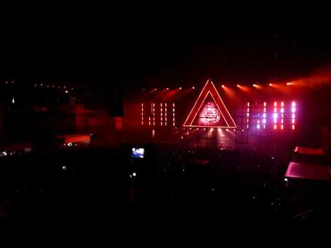 Transmission 6 : Ancient Mysteries (14.11.2009, O2 Arena Prague) - Vision Impossible + Menno de Jong