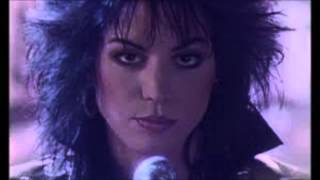 Joan Jett  -  Love Hurts